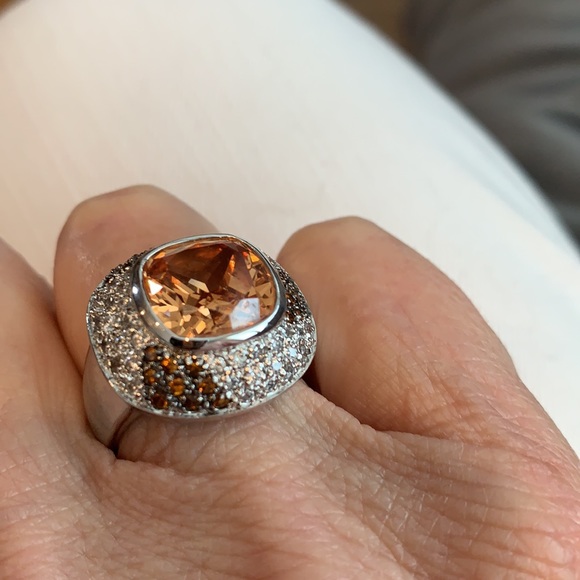 Ring - Picture 2 of 3